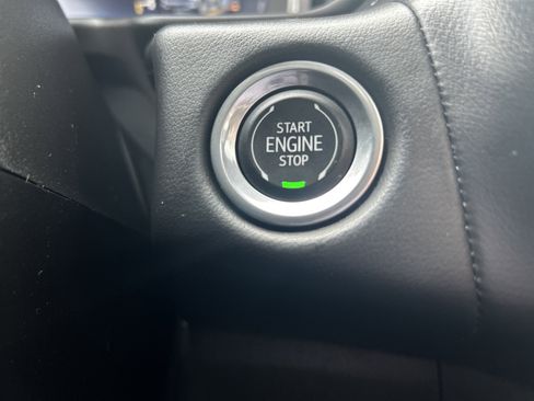 Used 2023 Chevrolet Tahoe Z71 w/ Z71 Off-Road Package image 15