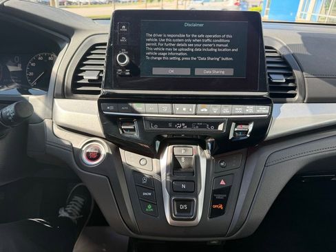 Used 2025 Honda Odyssey Sport-L image 25