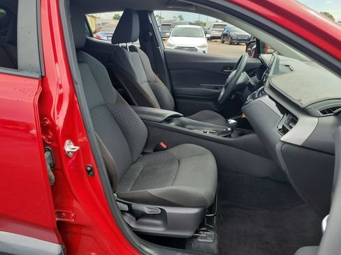 Used 2020 Toyota C-HR LE FWD image 26
