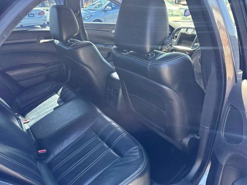 Used 2016 Chrysler 300 S image 13