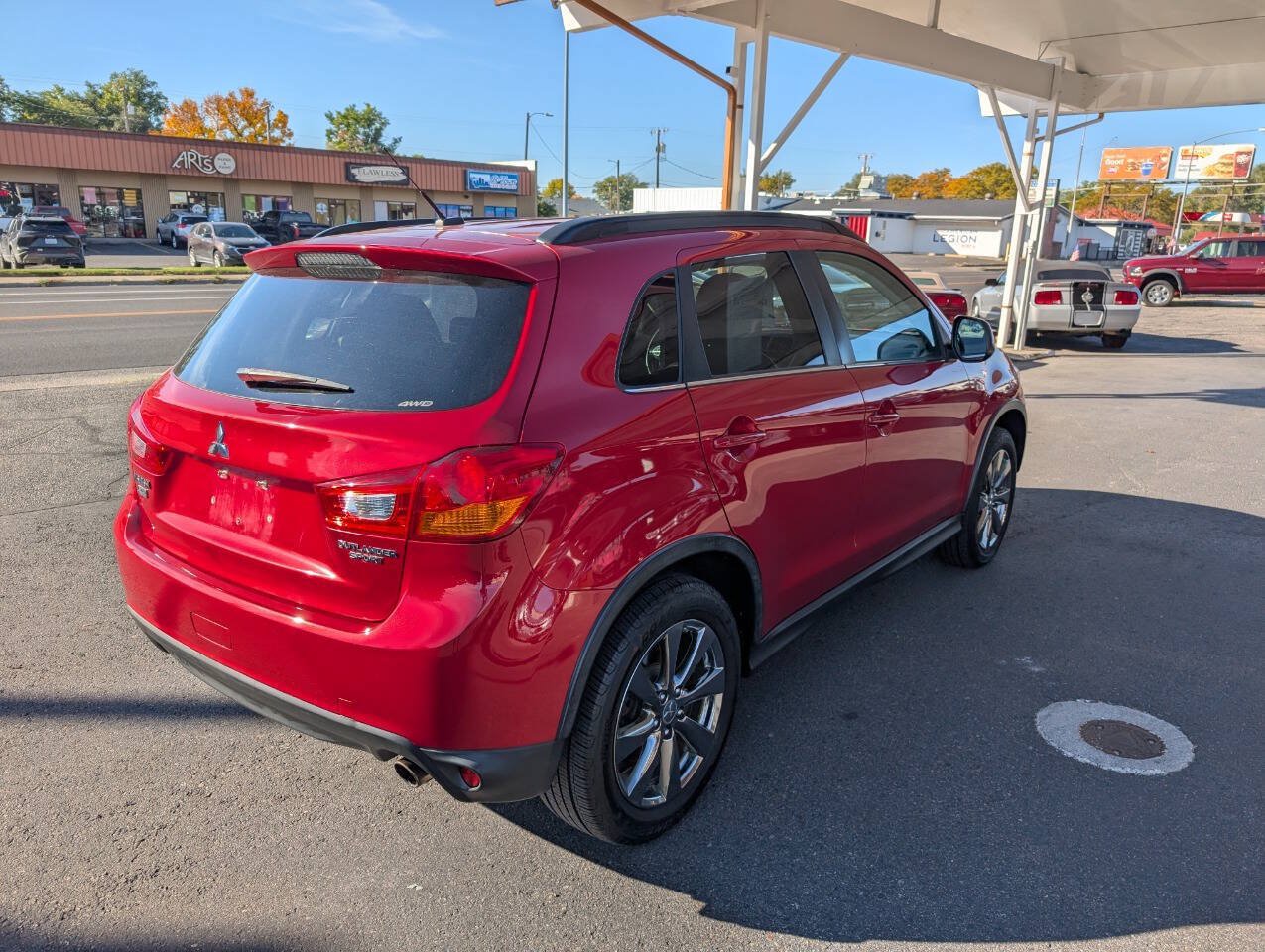 Used 2013 Mitsubishi Outlander Sport LE AWD/4WD image 7