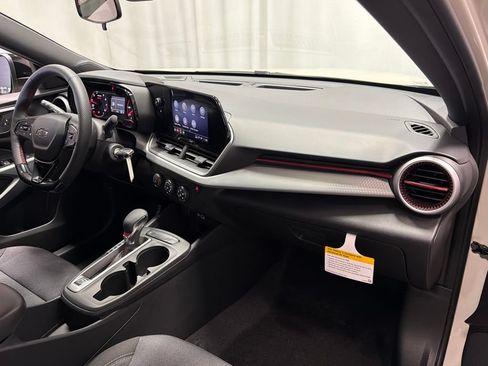 New 2026 Chevrolet Trax RS FWD image 30