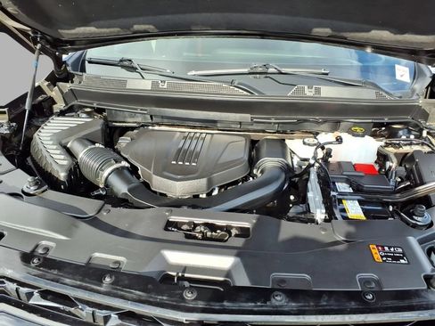 Used 2024 Chevrolet Traverse RS AWD/4WD image 3
