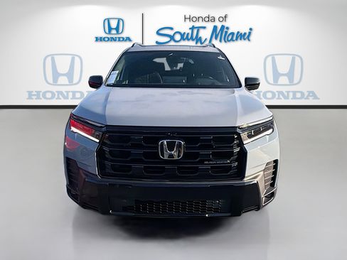 New 2026 Honda Pilot Black Edition image 2
