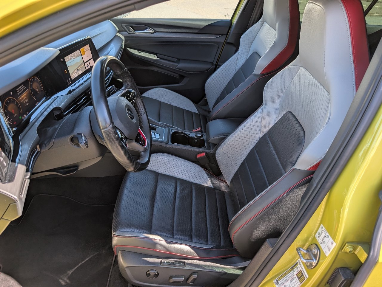 Used 2022 Volkswagen GTI Autobahn FWD image 2