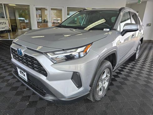 Used 2024 Toyota RAV4 XLE image 7