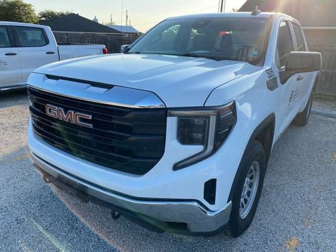 Used 2022 GMC Sierra 1500 Pro w/ Trailering Package AWD/4WD image 2