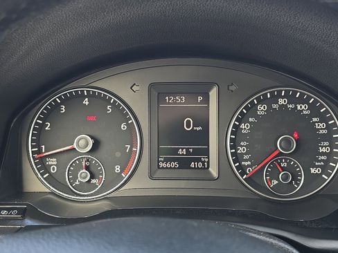 Used 2013 Volkswagen Eos Executive image 24