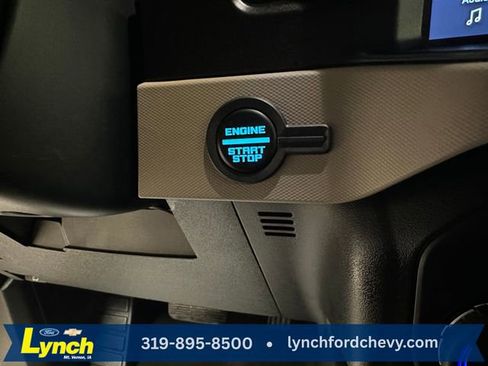 Used 2023 Ford Bronco Wildtrak image 16