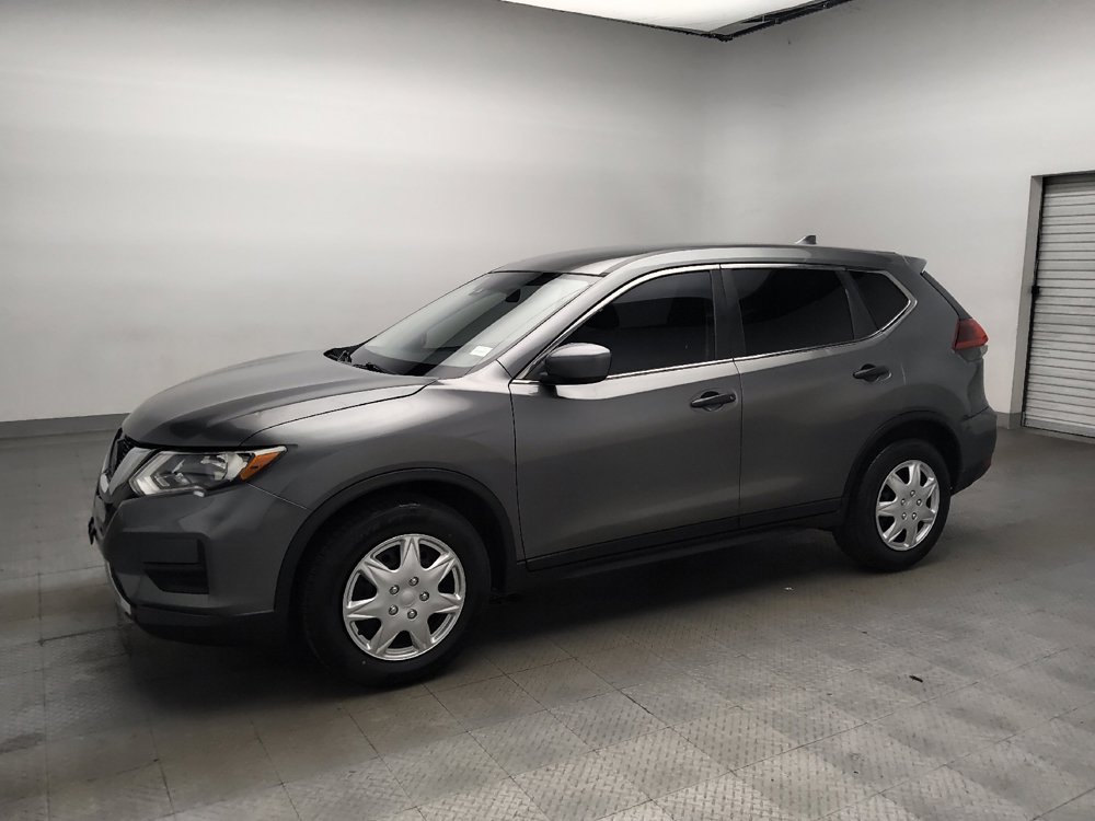 Used 2019 Nissan Rogue S FWD image 2