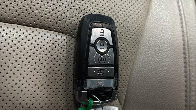 Used 2024 Ford Expedition Limited AWD/4WD image 46