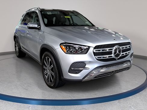 Used 2025 Mercedes-Benz GLE 350 4MATIC image 4