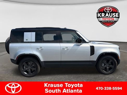 Used 2024 Land Rover Defender 110 S AWD/4WD image 9