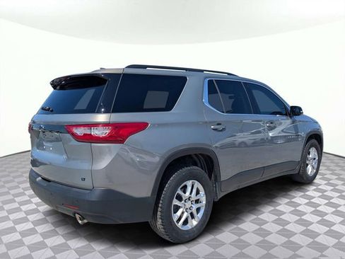 Used 2019 Chevrolet Traverse LT FWD image 3