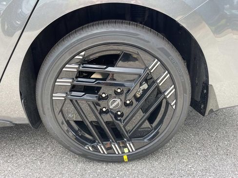 New 2026 Nissan Sentra SR w/ SR Premium Package FWD image 11