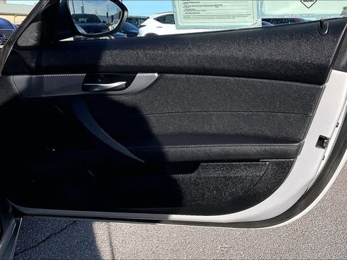 Used 2014 BMW Z4 sDrive35i image 17