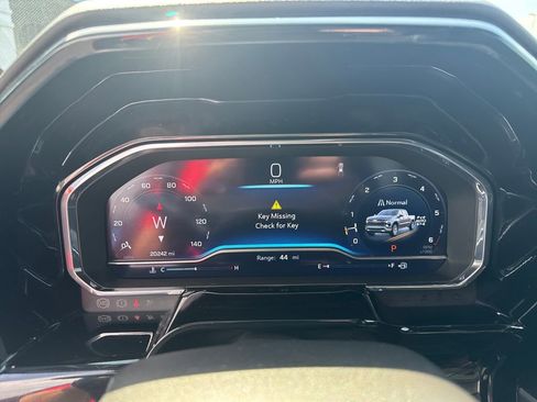 Used 2024 Chevrolet Silverado 1500 RST w/ Convenience Package II image 19