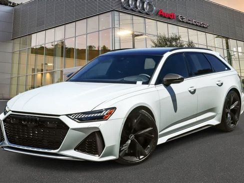 Used 2022 Audi RS 6 w/ Carbon Optic Package AWD/4WD image 1
