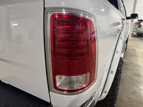 Used 2018 RAM 2500 Longhorn w/ Snow Chief Group image 17