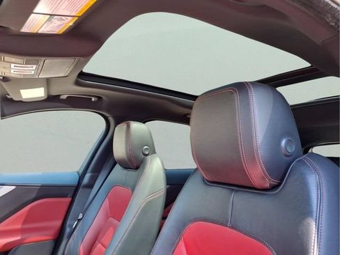 Used 2018 Jaguar F-PACE R-Sport AWD/4WD image 19