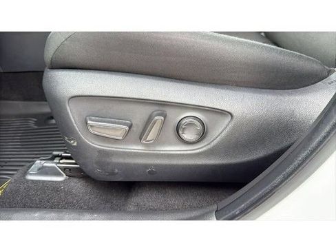 Certified 2025 Toyota RAV4 XLE AWD/4WD image 26