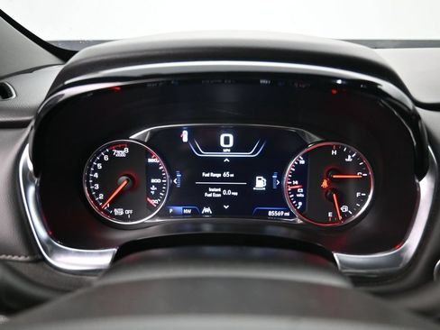Used 2023 Chevrolet Traverse High Country FWD image 13