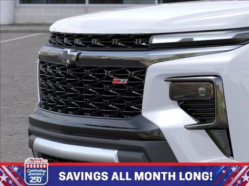 New 2026 Chevrolet Traverse Z71 w/ Driver Confidence Package AWD/4WD image 13