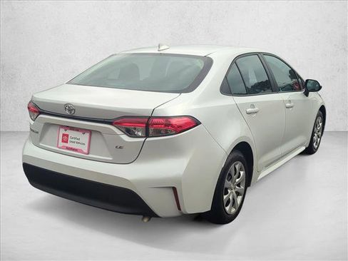 Certified 2025 Toyota Corolla LE image 5