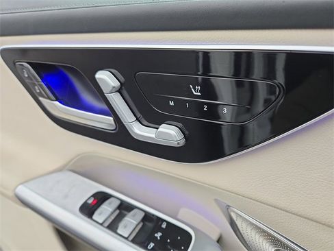 Used 2023 Mercedes-Benz GLC 300 4MATIC image 20