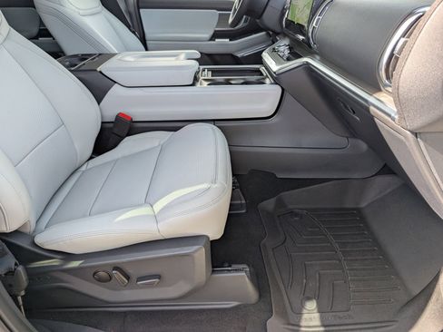 New 2026 Ford Expedition Max Platinum w/ Driver's Package image 29