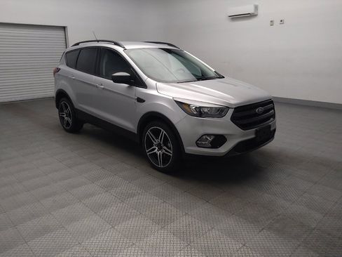 Used 2019 Ford Escape SEL FWD image 13