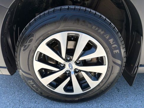 Certified 2024 Subaru Outback Premium AWD/4WD image 8