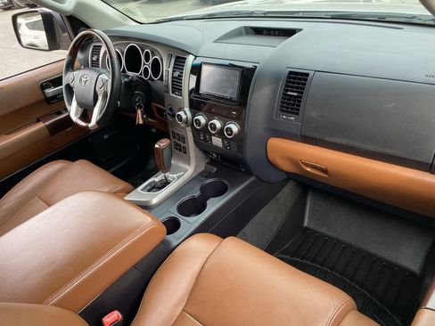 Used 2015 Toyota Sequoia Platinum image 13