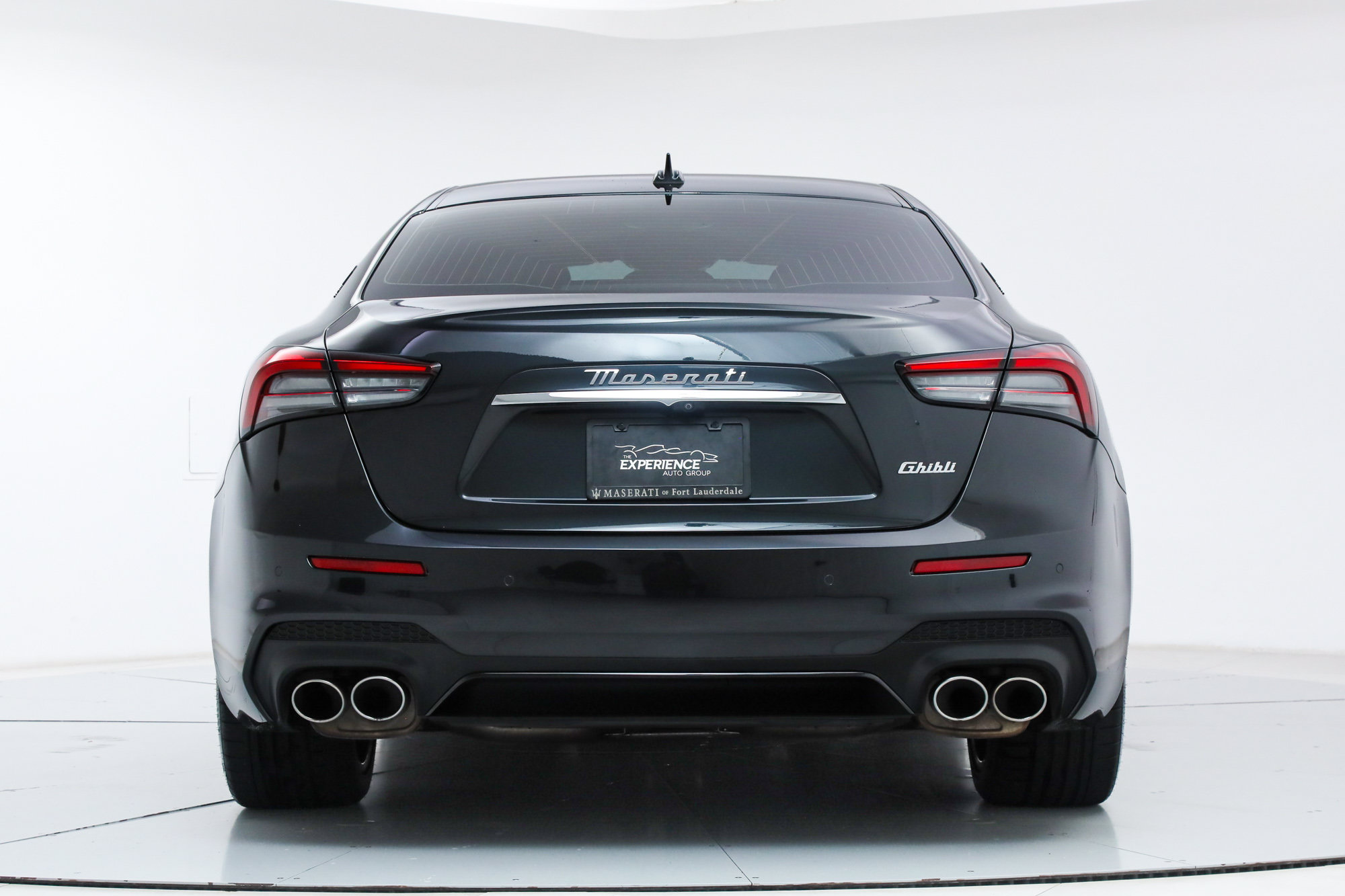 Certified 2022 Maserati Ghibli Modena RWD image 4