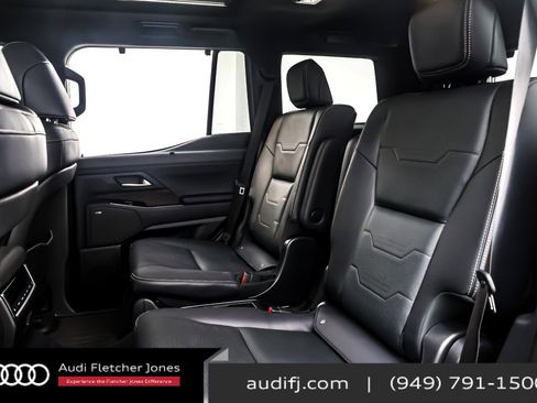 Used 2025 Lexus GX 550 image 8