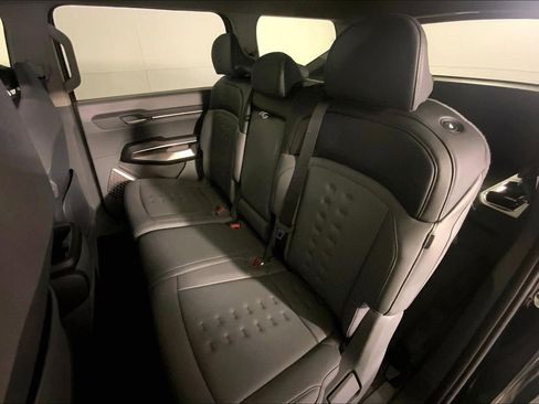 New 2026 Kia EV9 Wind image 10