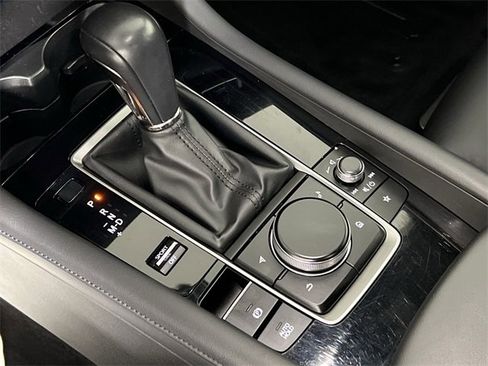 Certified 2025 MAZDA MAZDA3 s Sport image 18