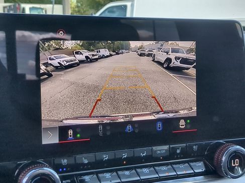 Certified 2024 GMC Canyon AT4X image 15