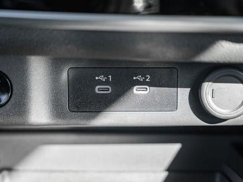 Used 2025 Nissan Rogue S image 23