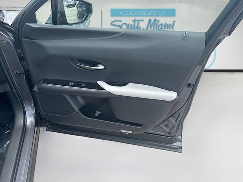 Used 2023 Lexus UX 250h FWD w/ Accessory Package (Z1) image 33