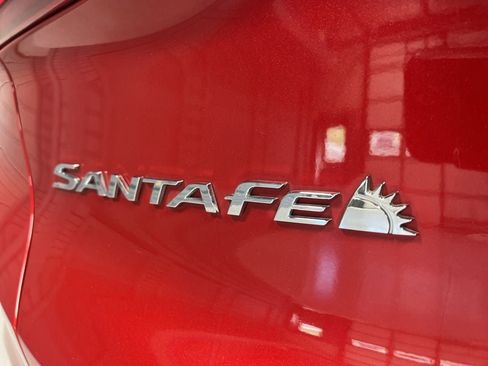 Used 2019 Hyundai Santa Fe SE AWD/4WD image 15