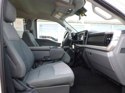 Used 2025 Ford F250 XLT w/ FX4 Off-Road Package AWD/4WD image 9