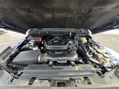 Used 2020 Jeep Wrangler Unlimited Sahara image 13