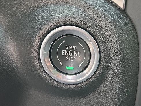 Used 2022 Chevrolet Silverado 1500 LTZ image 22