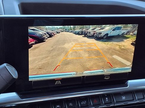 Used 2024 GMC Sierra 1500 SLE image 23