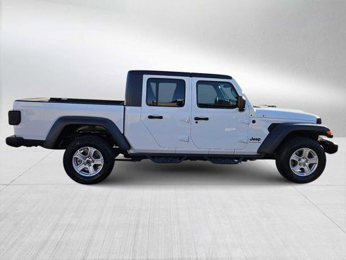 Used 2020 Jeep Gladiator Sport w/ Trailer Tow Package image 9