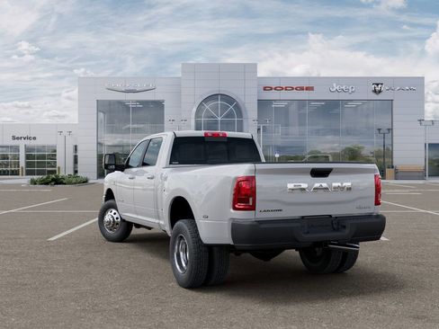 New 2026 RAM 3500 Laramie w/ Max Tow Package AWD/4WD image 3