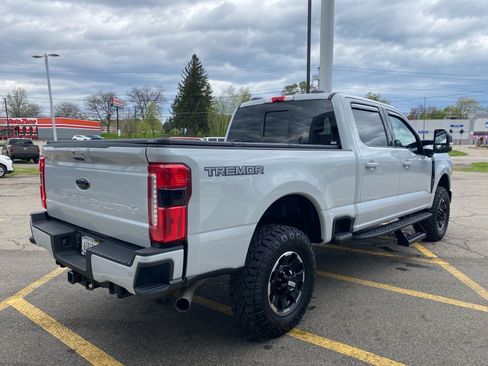 Used 2026 Ford F250 Lariat w/ Tremor Off-Road Package AWD/4WD image 5