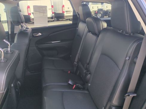 Used 2020 Dodge Journey Crossroad w/ Popular Equipment Group image 13