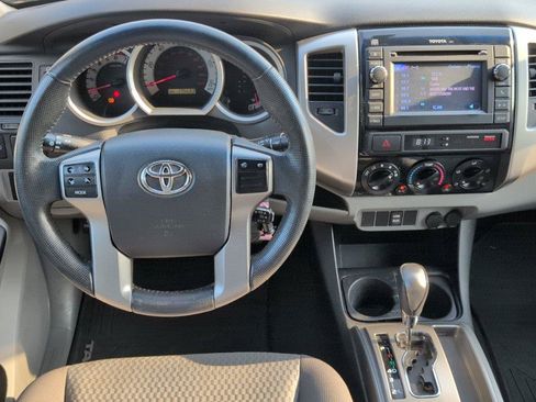 Used 2013 Toyota Tacoma PreRunner w/ SR5 Pkg RWD image 33